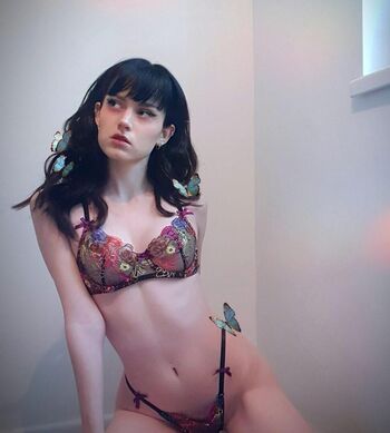 Full leaked Elizabeth rose/ private onlyfans photo