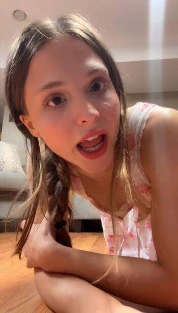 Full leaked Claire molin/ private onlyfans photo