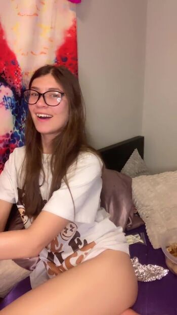 Full leaked Emiliaaa sfr/ private onlyfans photo