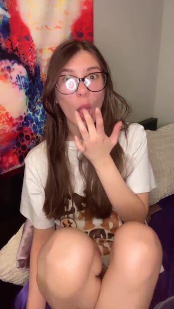 Full leaked Cleo grange/ private onlyfans photo