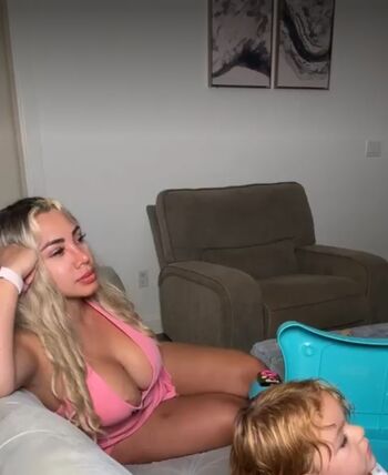 Full leaked Agos ashford / private onlyfans photo