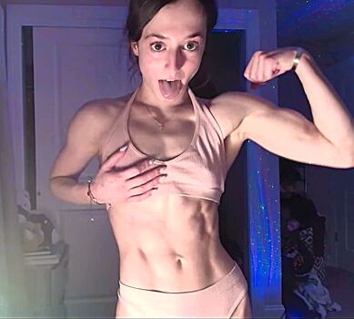 Full leaked Busty/ private onlyfans photo