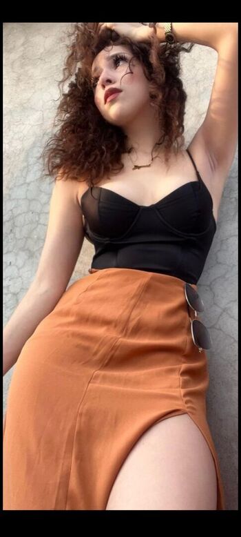 Full leaked Emily kelavos/ private onlyfans photo