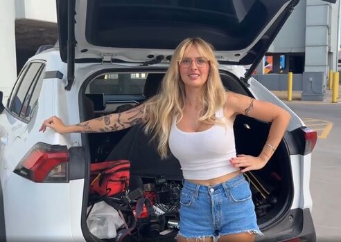 Full leaked Chan/ private onlyfans photo