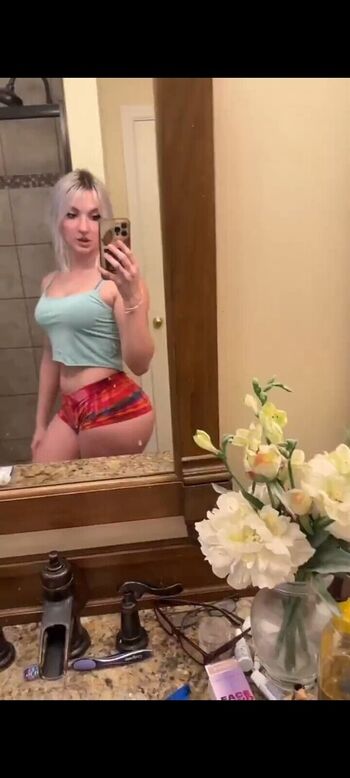 Full leaked Celiiimichelle/ private onlyfans photo