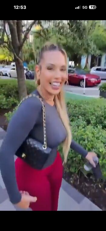 Full leaked Xoreniiiiii private onlyfans photo