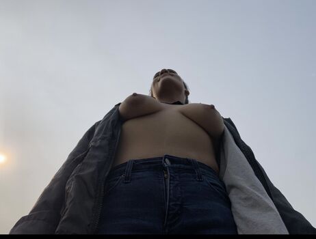 Full leaked Hologana/ private onlyfans photo