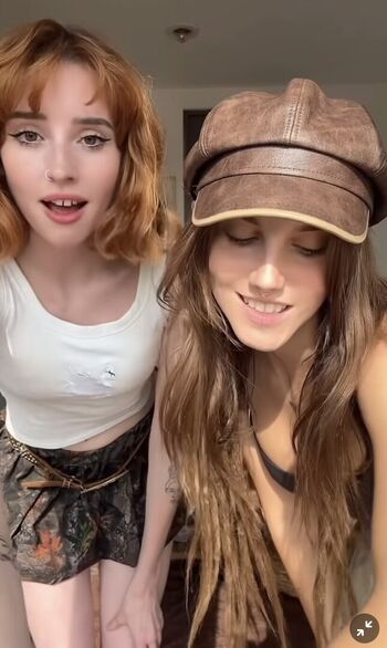 Full leaked Charli xcx/ private onlyfans photo