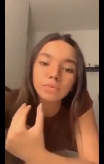 Full leaked Okyyoliviaa / private onlyfans photo