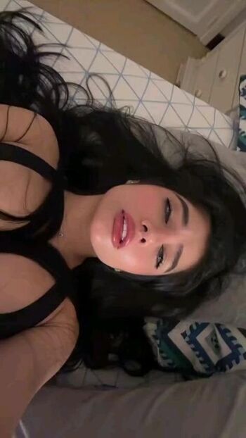 Full leaked Courtneyysmoke/ private onlyfans photo