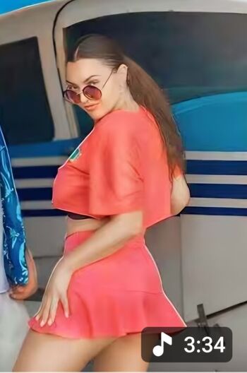 Full leaked Valerie cossette / private onlyfans photo