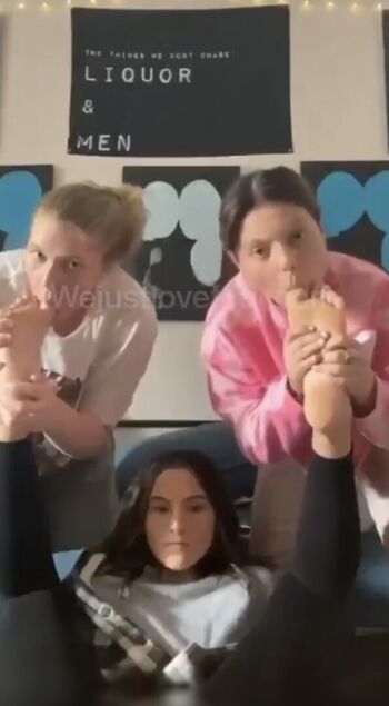 Full leaked Nude muse / private onlyfans photo