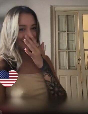 Full leaked Bella poarch/ private onlyfans photo