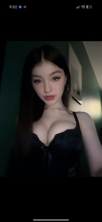 Full leaked Naysha/ private onlyfans photo