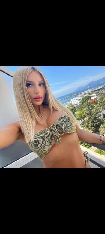 Full leaked Who is this  page private onlyfans photo