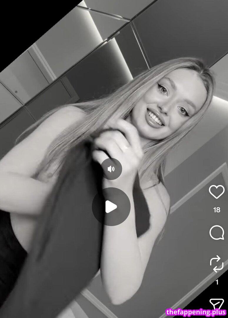 Full leaked Luluthelottie private onlyfans photo