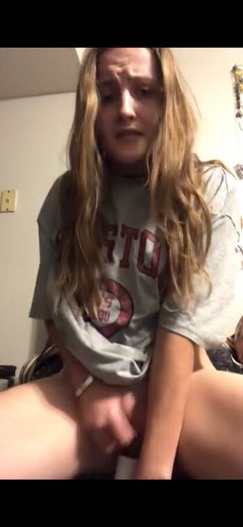 Full leaked Angelaaugust/ private onlyfans photo