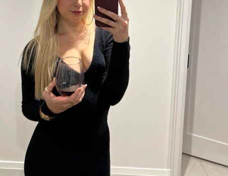 Full leaked Jeanwanwan / private onlyfans photo