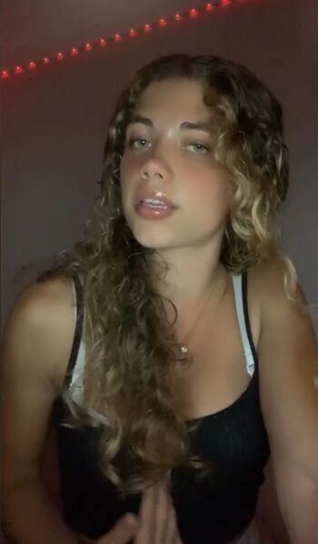 Full leaked Veronica merrell/ private onlyfans photo