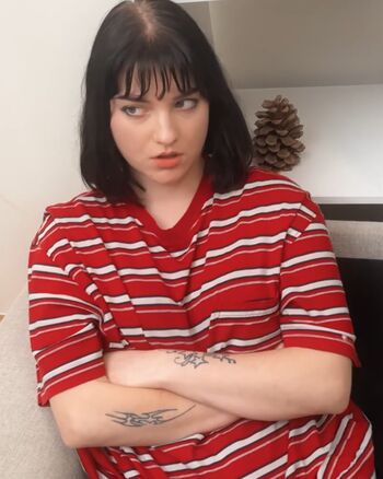 Full leaked Stefani nurding/ private onlyfans photo