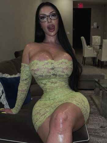 Full leaked Who is this  page private onlyfans photo