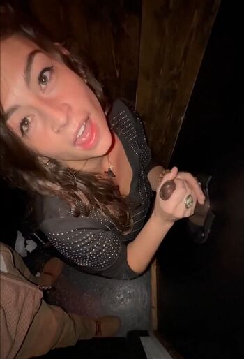 Full leaked Xalisaer/ private onlyfans photo