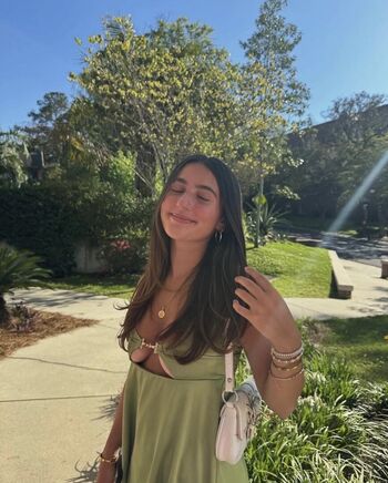 Full leaked Isabela tiemi/ private onlyfans photo