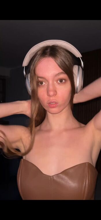 Full leaked Who is this  page private onlyfans photo
