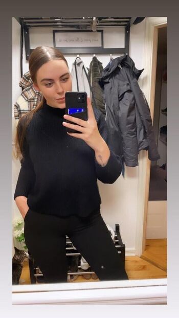 Full leaked Who is this  page private onlyfans photo