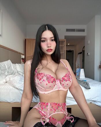Full leaked Who is this  page private onlyfans photo