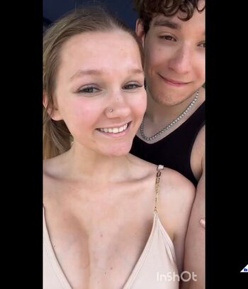 Full leaked Girls play / private onlyfans photo