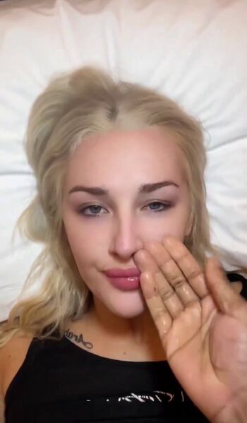 Full leaked Cocadamalagueta / private onlyfans photo