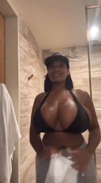 Full leaked Michelle rosenthal/ private onlyfans photo