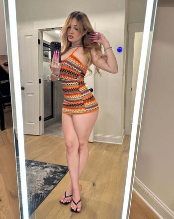 Full leaked Hareniks/ private onlyfans photo