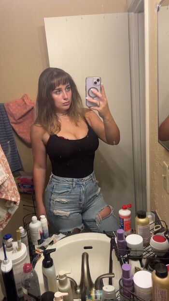 Full leaked Oopsmollie/ private onlyfans photo