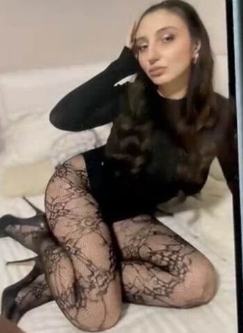 Full leaked Hayleykiwiz/ private onlyfans photo