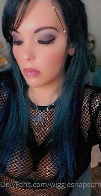 Full leaked Wigglesnaps page private onlyfans photo