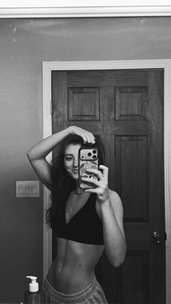Full leaked Willow shields private onlyfans photo