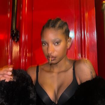 Full leaked Willow smith private onlyfans photo