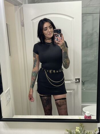 Full leaked Wisalallen page private onlyfans photo