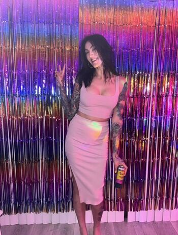 Full leaked Wisalallen private onlyfans photo