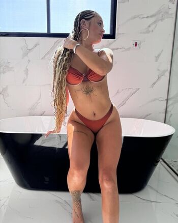 Full leaked Woah vicky private onlyfans photo
