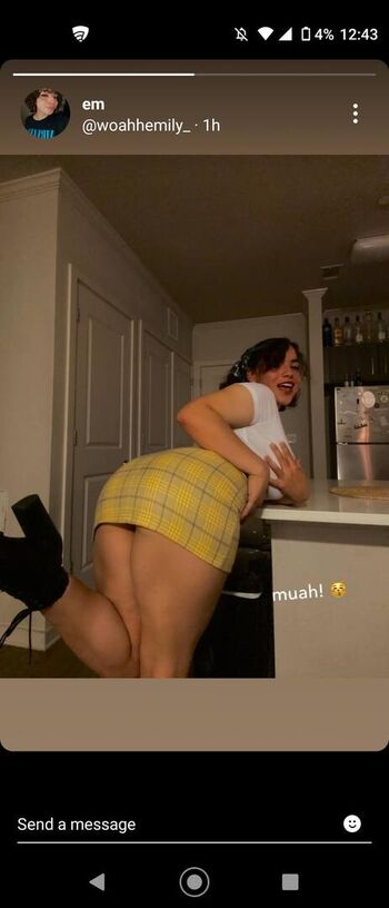 Full leaked Woahh emily private onlyfans photo