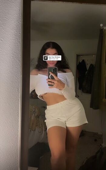 Full leaked Woahh emily page private onlyfans photo