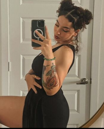 Full leaked Woahh emily private onlyfans photo