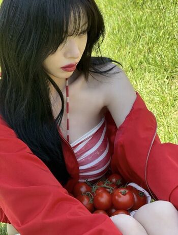 Full leaked Womenk pop page private onlyfans photo