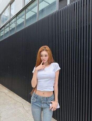 WomenK-pop