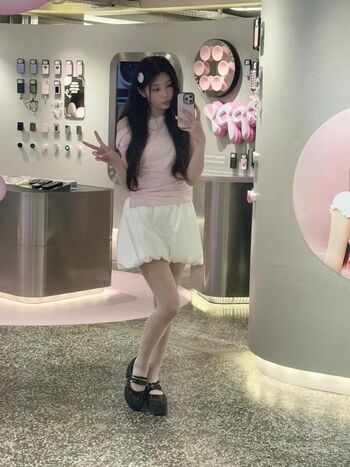 Full leaked Wonhee private onlyfans photo