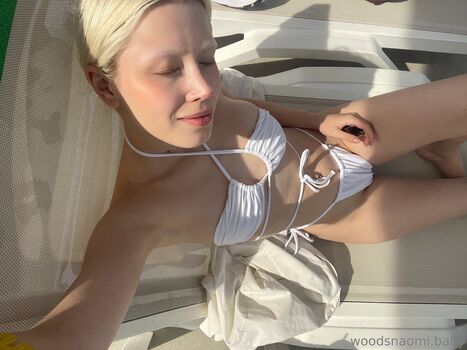 Full leaked Woodsnaomi private onlyfans photo