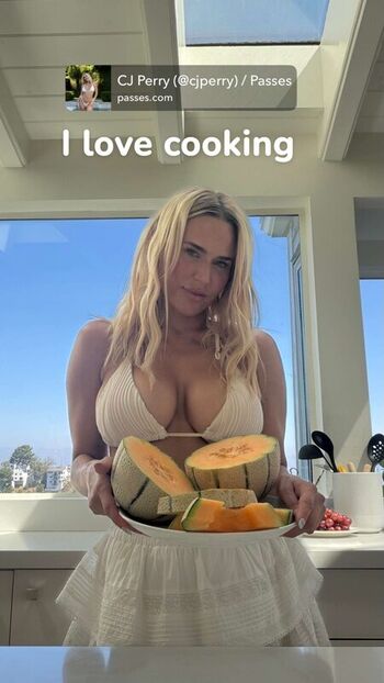 Full leaked Wwe lana  page private onlyfans photo
